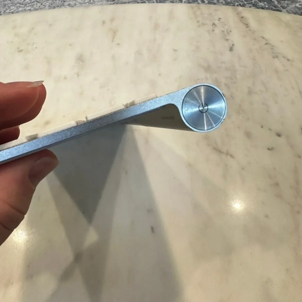 Apple wireless keyboard